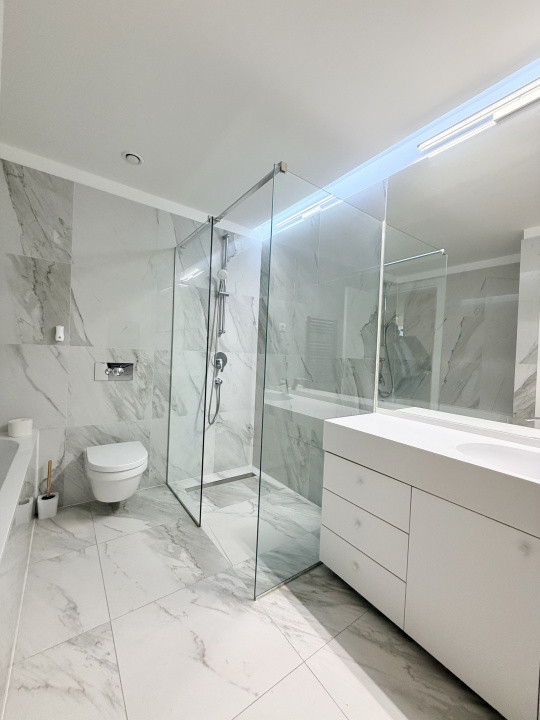 Apartament de închiriat cu parcare în One Herastrau Park 