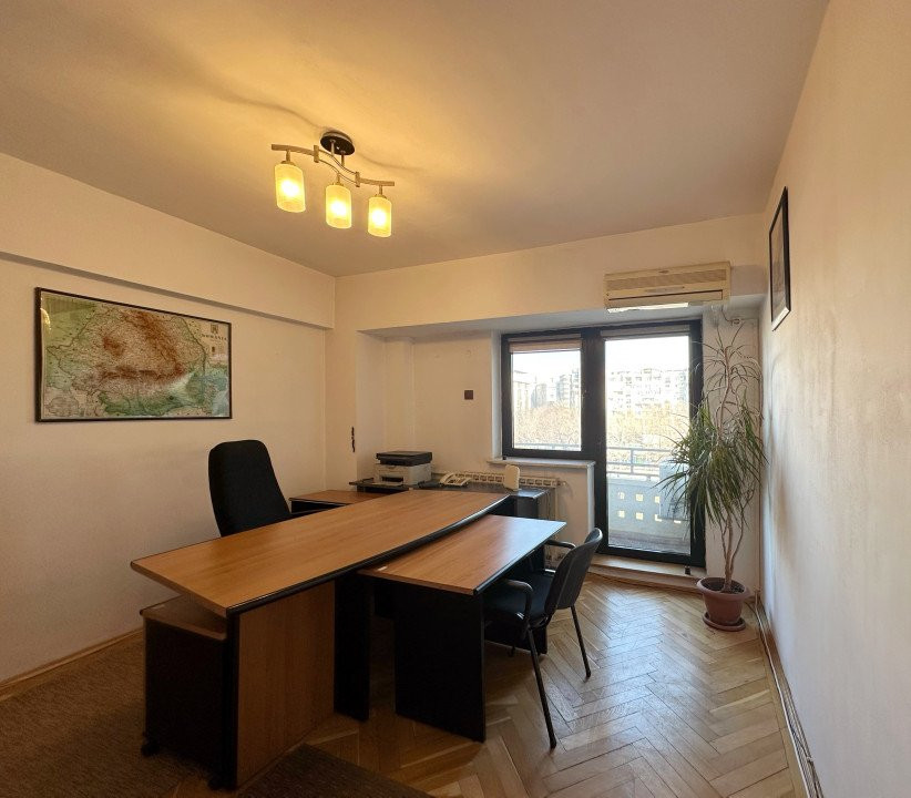 3 camere Piața Unirii | vedere deschisă către Dâmbovița | 2 băi | 3 balcoane