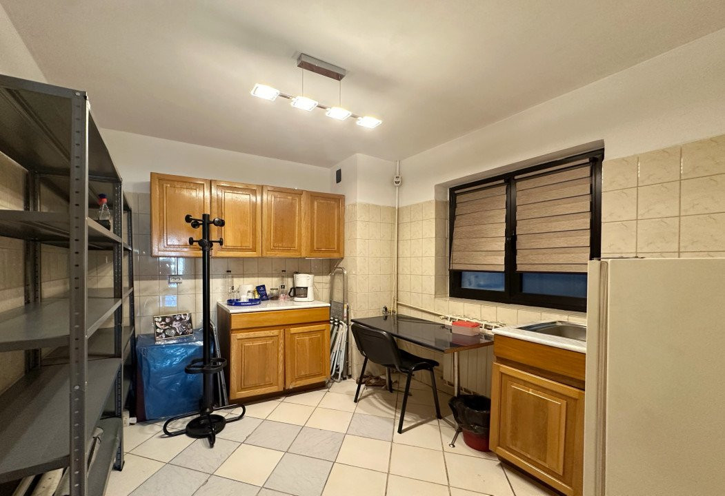 3 camere Piața Unirii | vedere deschisă către Dâmbovița | 2 băi | 3 balcoane