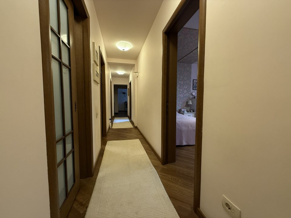 Vilă ultracentrală cu piscină interioară, saună și cramă | Unirii