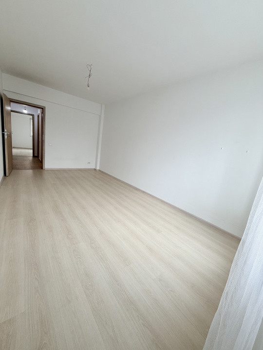 Apartament 3 camere Bld Iuliu Maniu/ Rotar Park/Metrou  Pacii 