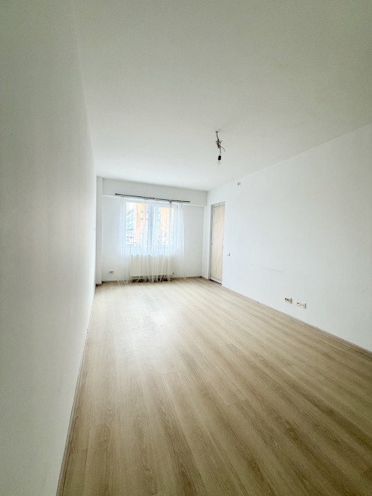 Apartament 3 camere Bld Iuliu Maniu/ Rotar Park/Metrou  Pacii 