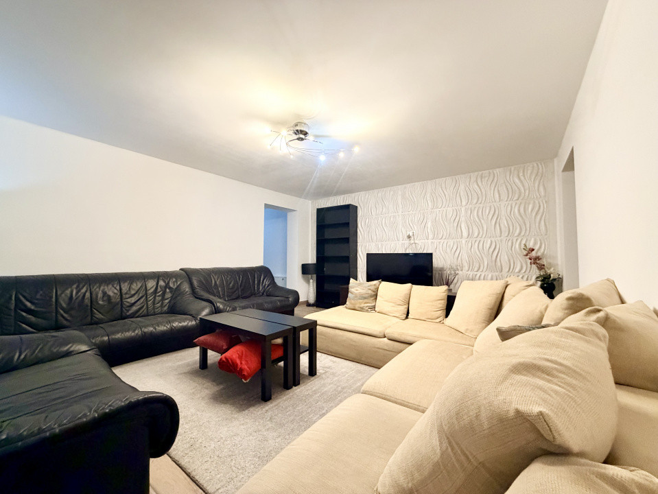 Apartament cu 4 camere-rezidențial sau Comercial-Birouri