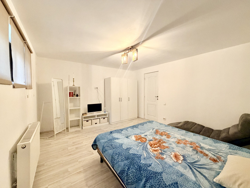 Apartament cu 4 camere-rezidențial sau Comercial-Birouri