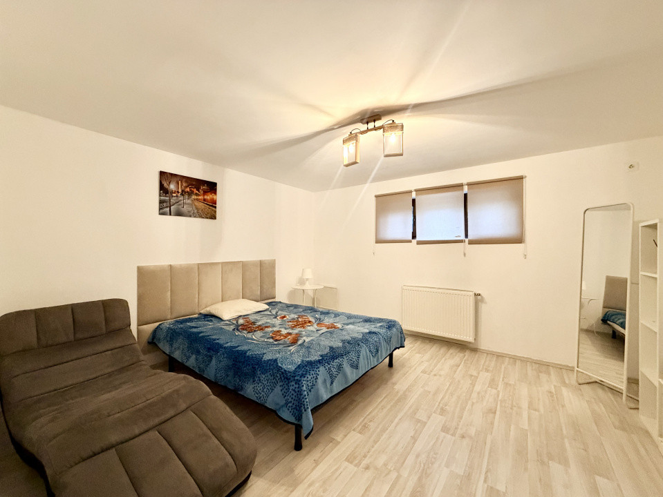 Apartament cu 4 camere-rezidențial sau Comercial-Birouri