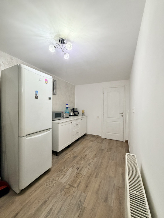 Apartament cu 4 camere-rezidențial sau Comercial-Birouri