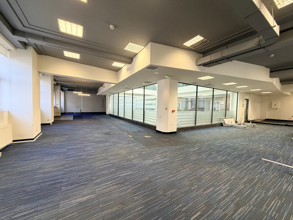 Spații de birouri premium de închiriat Universitate– Punctul Zero, București