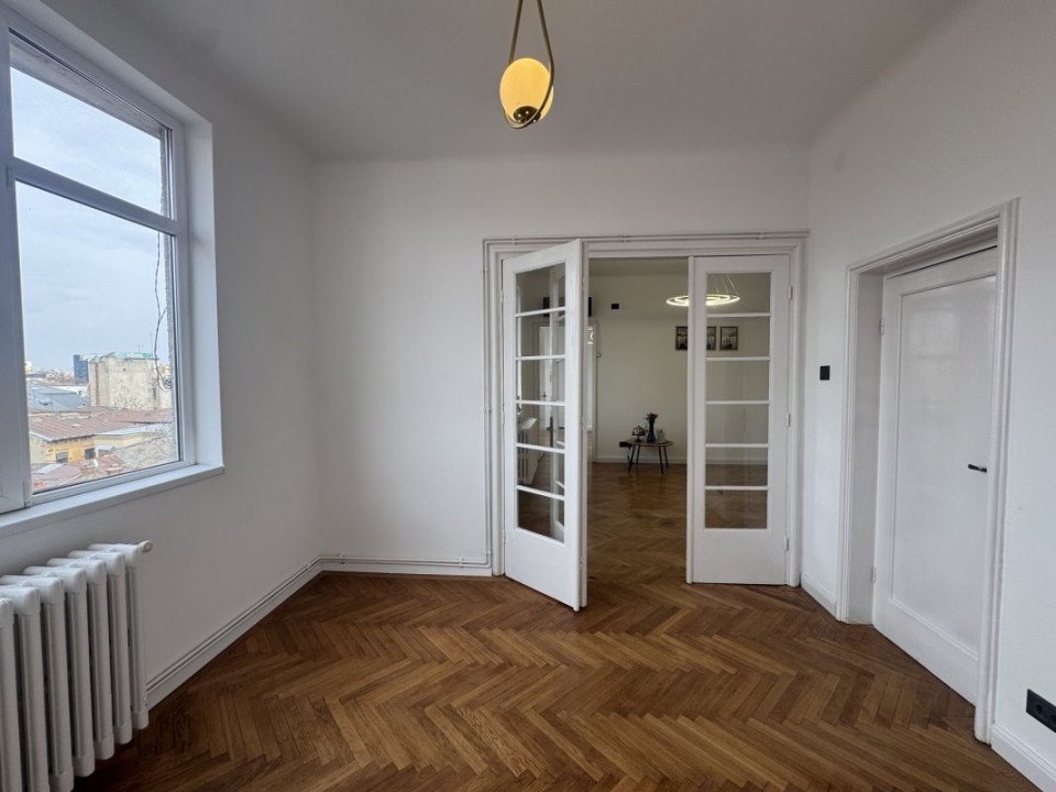 Bijuterie interbelică în centru