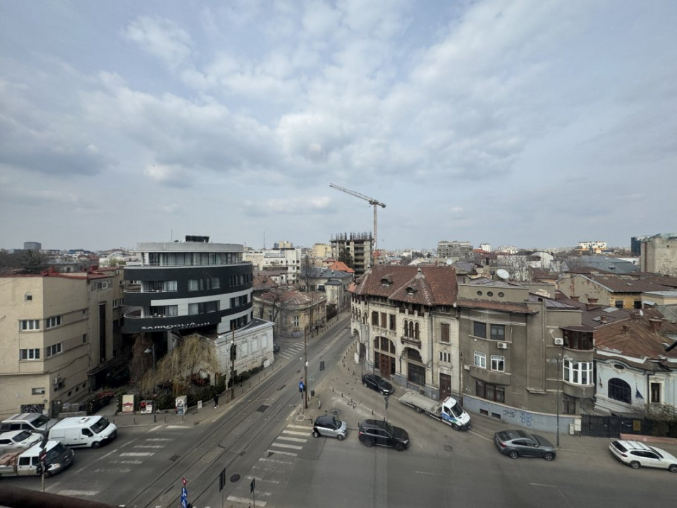 Bijuterie interbelică în centru