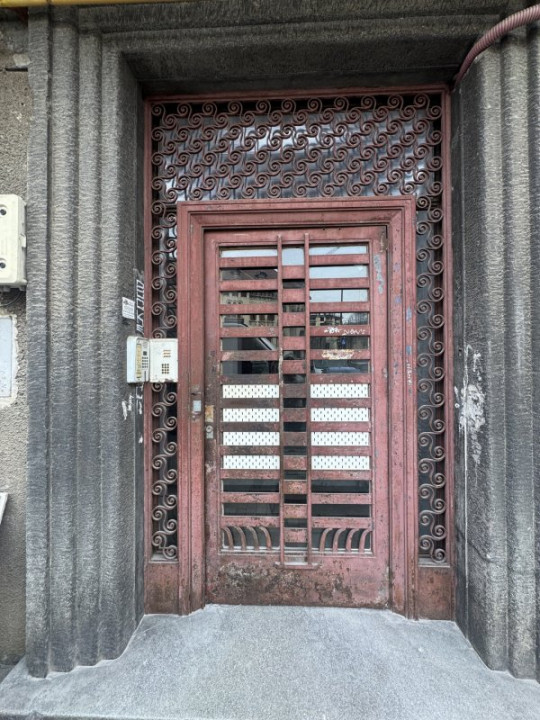 Bijuterie interbelică în centru