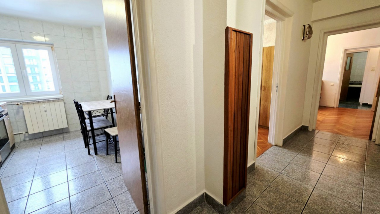 Cerere mare, oferta mica. Apartament 3 camere cu relaxare inclusa