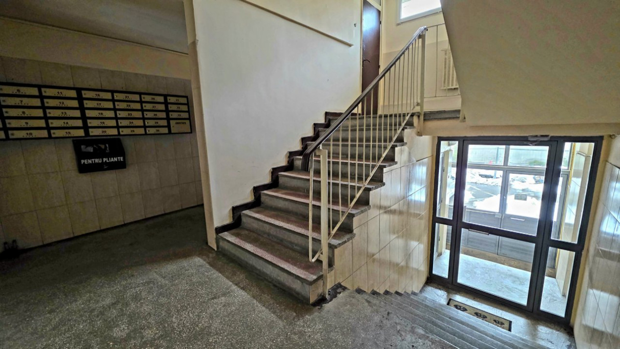 Cerere mare, oferta mica. Apartament 3 camere cu relaxare inclusa