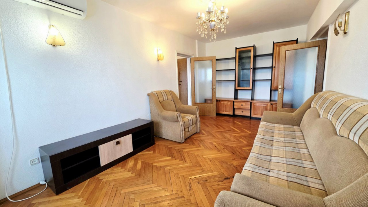 Cerere mare, oferta mica. Apartament 3 camere cu relaxare inclusa