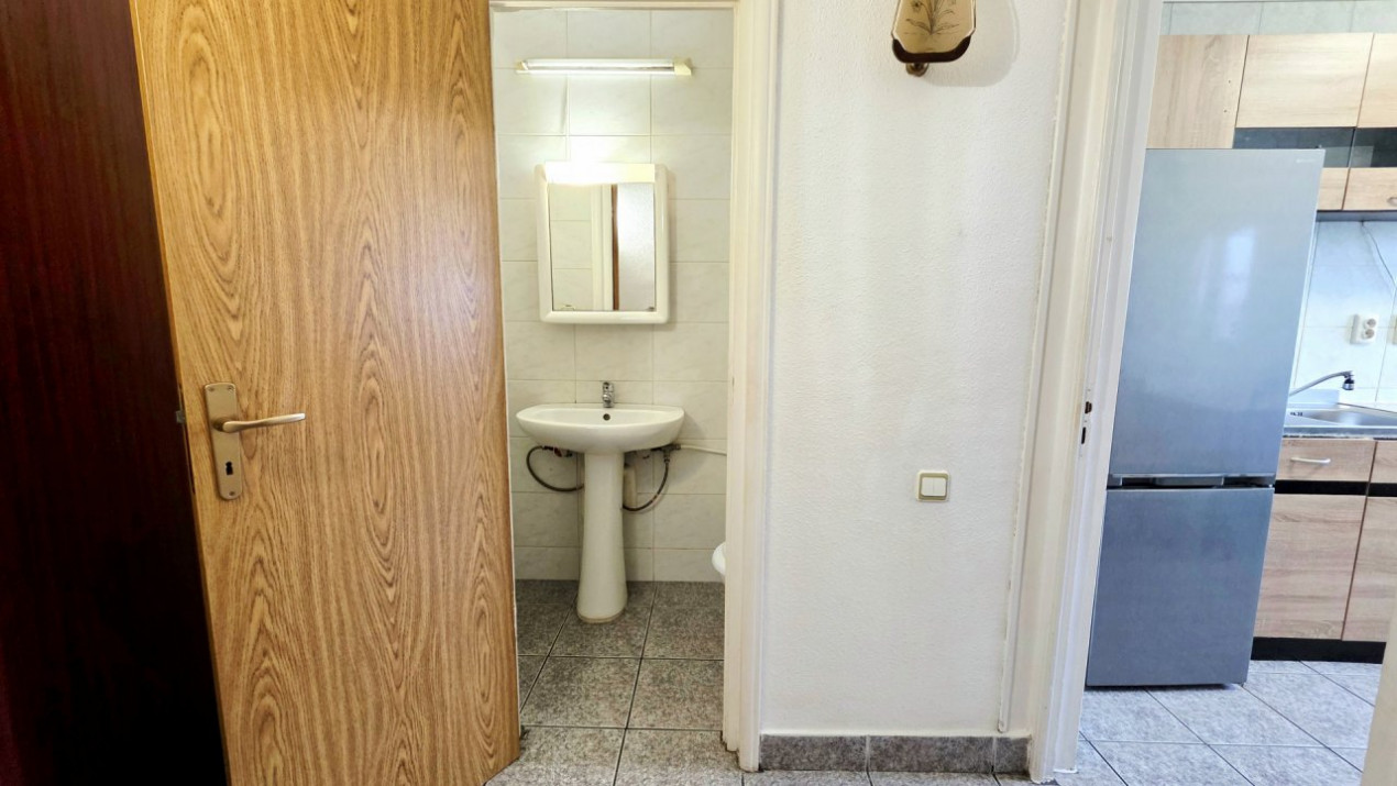 Cerere mare, oferta mica. Apartament 3 camere cu relaxare inclusa