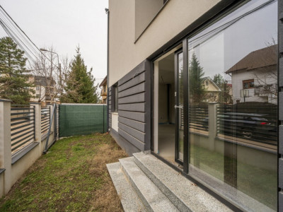 Se preda finisata - 4 bai - 3 dormitoare - curte - parcare -  metrou Păcii 