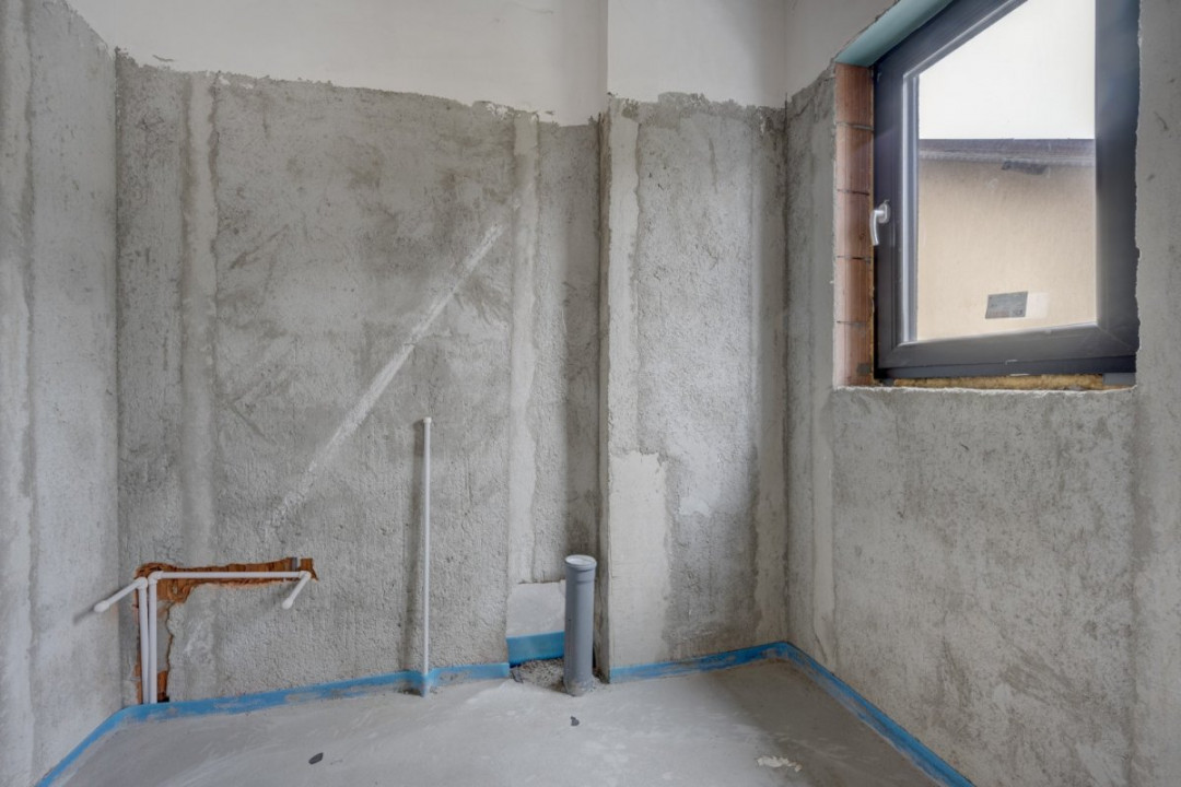 Casa se preda finisata - 4 bai -3 dormitoare - curte - parcare -  metrou Păcii 