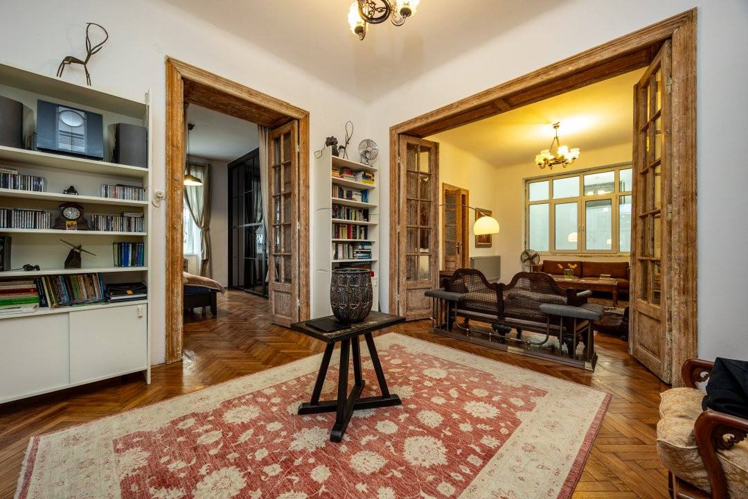 Apartament interbelic premium – 127 mp | Vilă monument istoric | Piata Victoriei