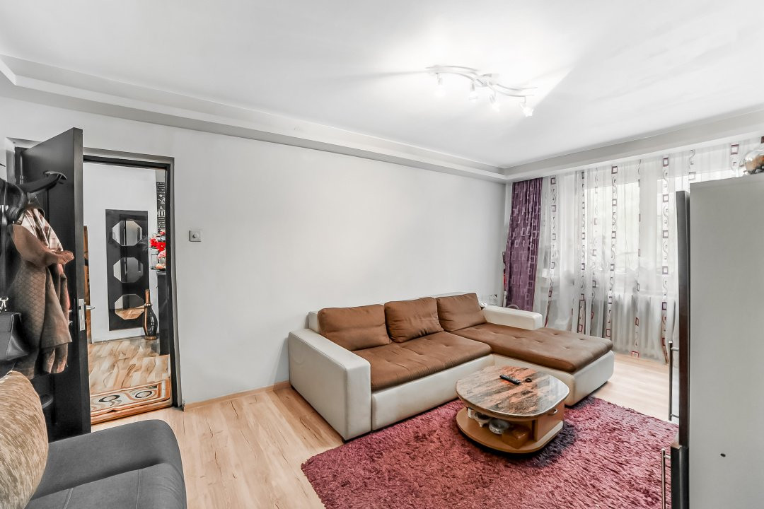 4 camere*Fizicienilor*Parter*Bloc 1986