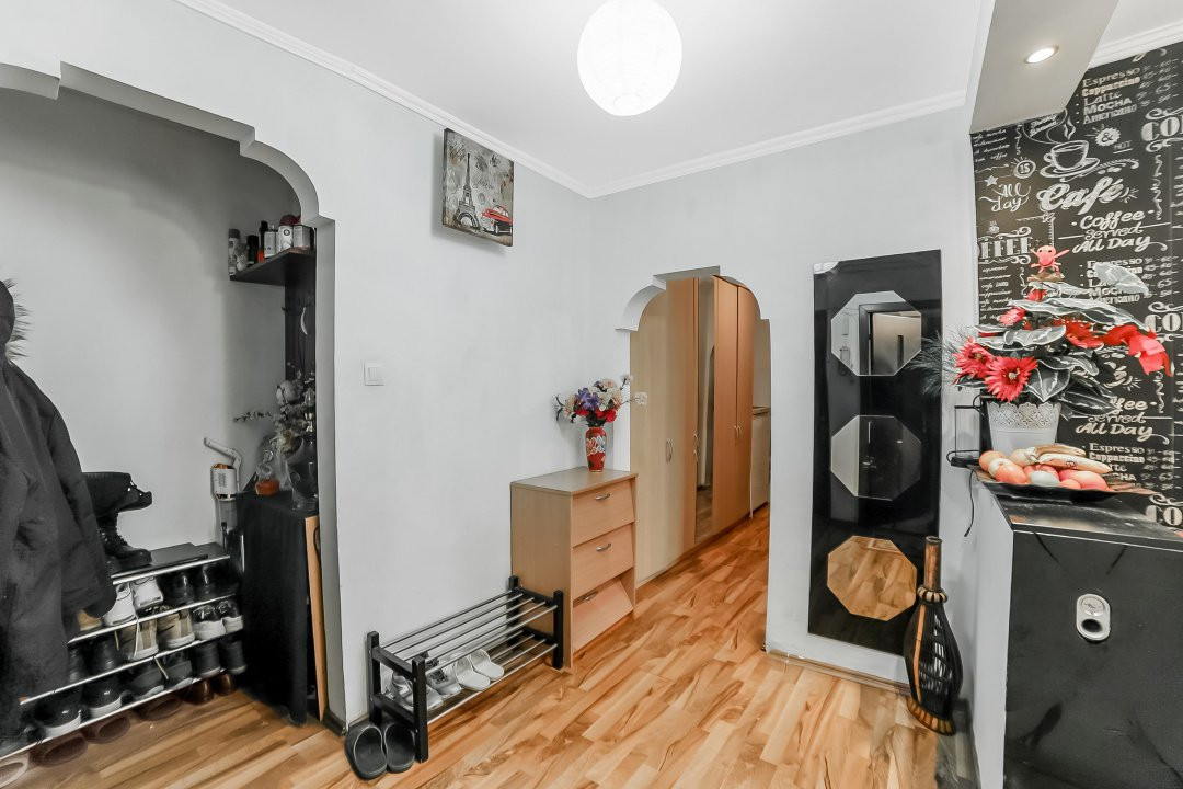 4 camere*Fizicienilor*Parter*Bloc 1986