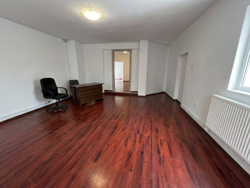 Grădină Botanica 306 mp teren 130 utili 6 camere 8 min metrou supraînălțare 