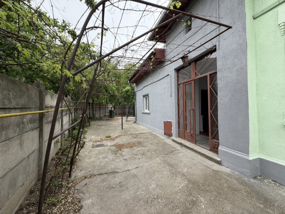 Grădină Botanica 306 mp teren 130 utili 6 camere 8 min metrou supraînălțare 