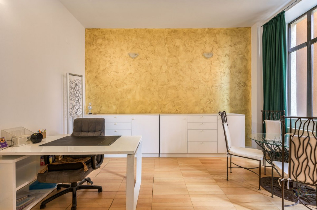 Business cu identitate: Apartament Unirii , demisol, parter si curte accesibila