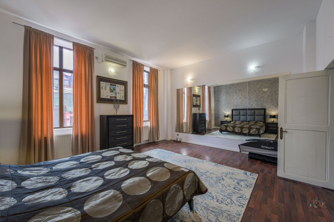 Business cu identitate: Apartament Unirii , demisol, parter si curte accesibila