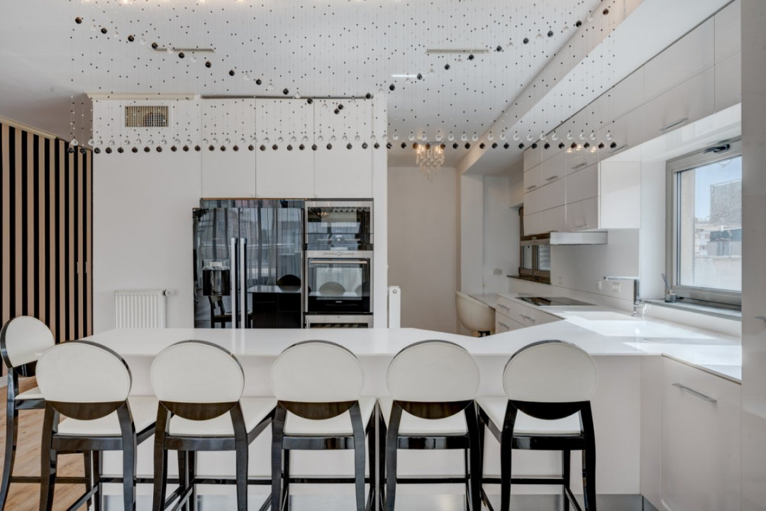 Penthouse | 181.35 MP | Piata Romana | Aurel Vlaicu