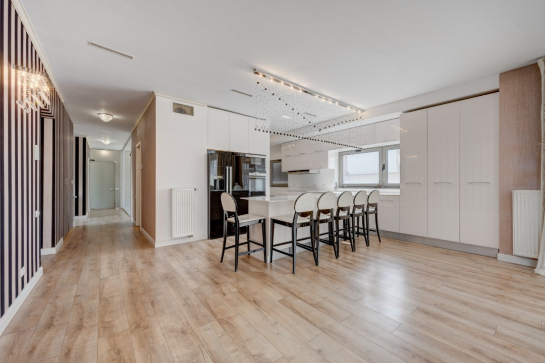 Penthouse | 181.35 MP | Piata Romana | Aurel Vlaicu