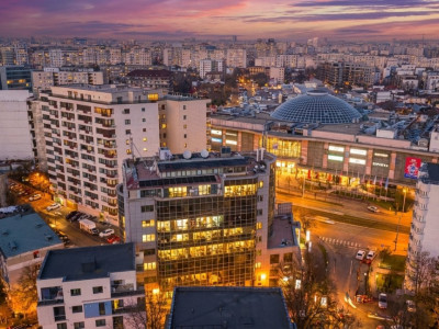 Mall Vitan, cladire de birouri clasa A