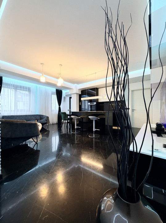 Apartament frumos amenajat de inchiriat cu centrala si parcare 