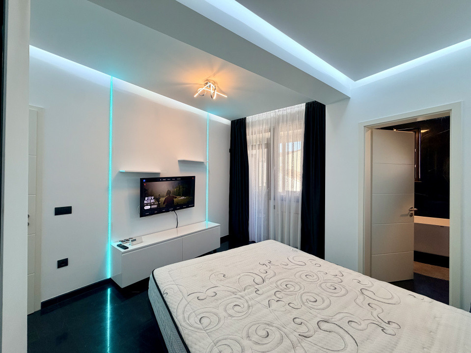 Apartament frumos amenajat de inchiriat cu centrala si parcare 