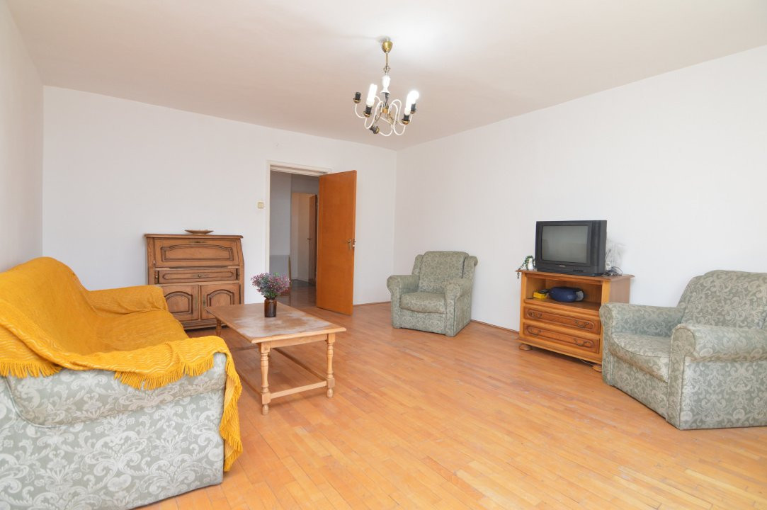 VANZARE APARTAMENT 3 CAMERE UNIRII - ZEPTER