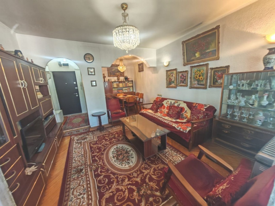 De vanzare- 2 Camere Ultracentral/ Cișmigiu/ Sala Palatului & Ateneu
