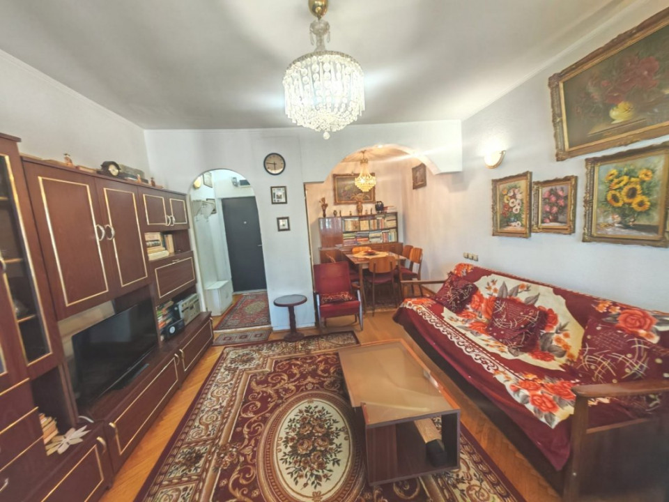 De vanzare- 2 Camere Ultracentral/ Cișmigiu/ Sala Palatului & Ateneu