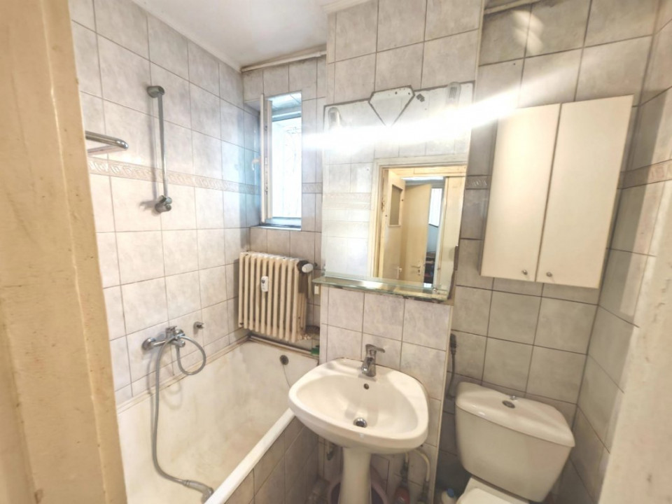 De vanzare- 2 Camere Ultracentral/ Cișmigiu/ Sala Palatului & Ateneu