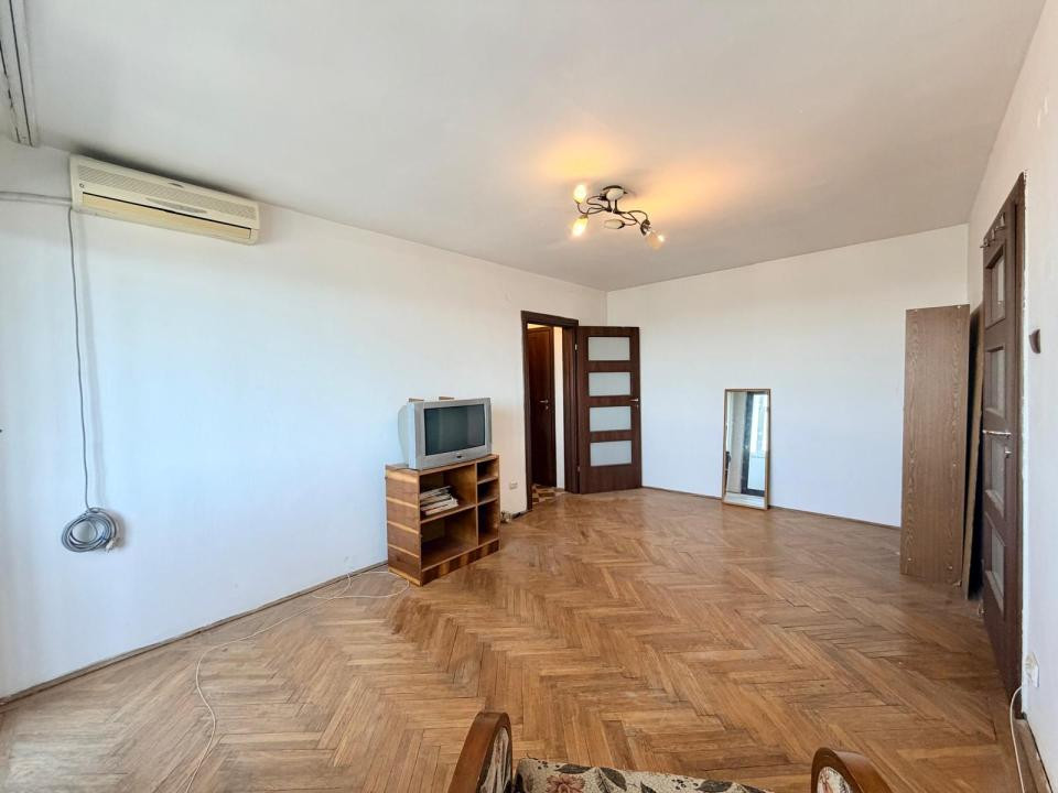 Apartament in Giulesti Langa Parc si Liceu, Bloc Anvelopat