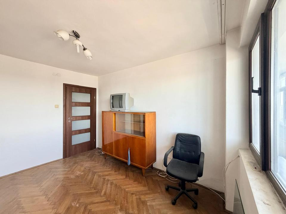 Apartament in Giulesti Langa Parc si Liceu, Bloc Anvelopat