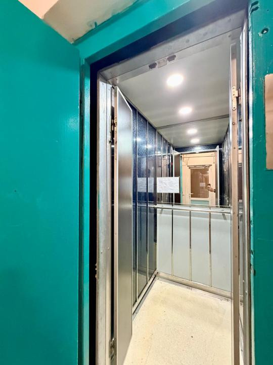 Apartament in Giulesti Langa Parc si Liceu, Bloc Anvelopat
