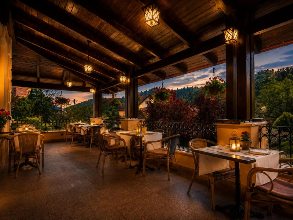  Locatie de vis cu arhitectura deosebita si farmec aparte, Bran, Brasov