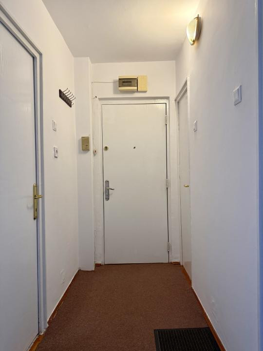 Garsonieră spațioasă de închiriat – 42 mp, zona Piața Alba Iulia