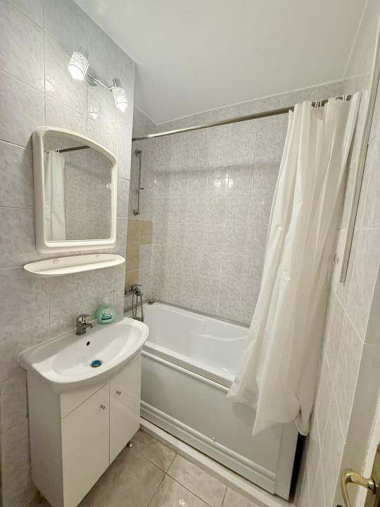 Garsonieră spațioasă de închiriat – 42 mp, zona Piața Alba Iulia