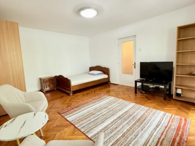 Garsonieră spațioasă de închiriat – 42 mp, zona Piața Alba Iulia