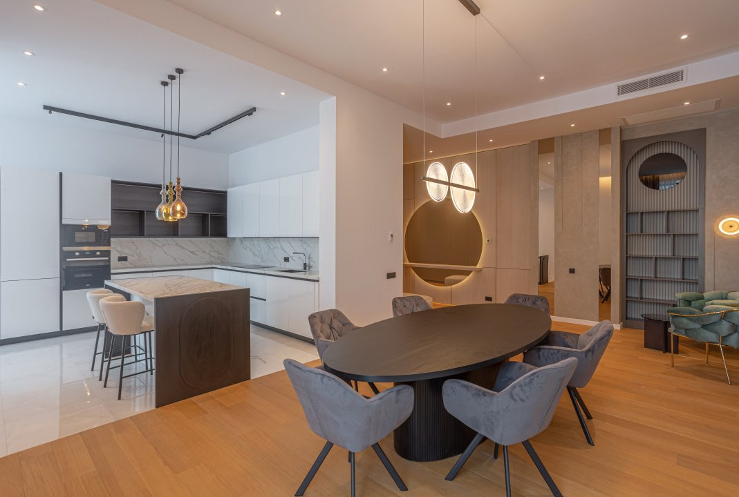 Duplex 310 mp, 4 camere + dining, One Herastrau Towers