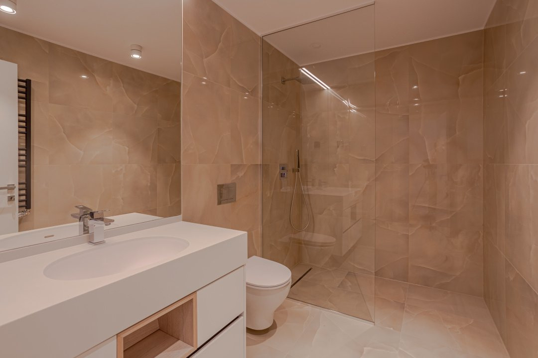 Duplex 310 mp, 4 camere + dining, One Herastrau Towers