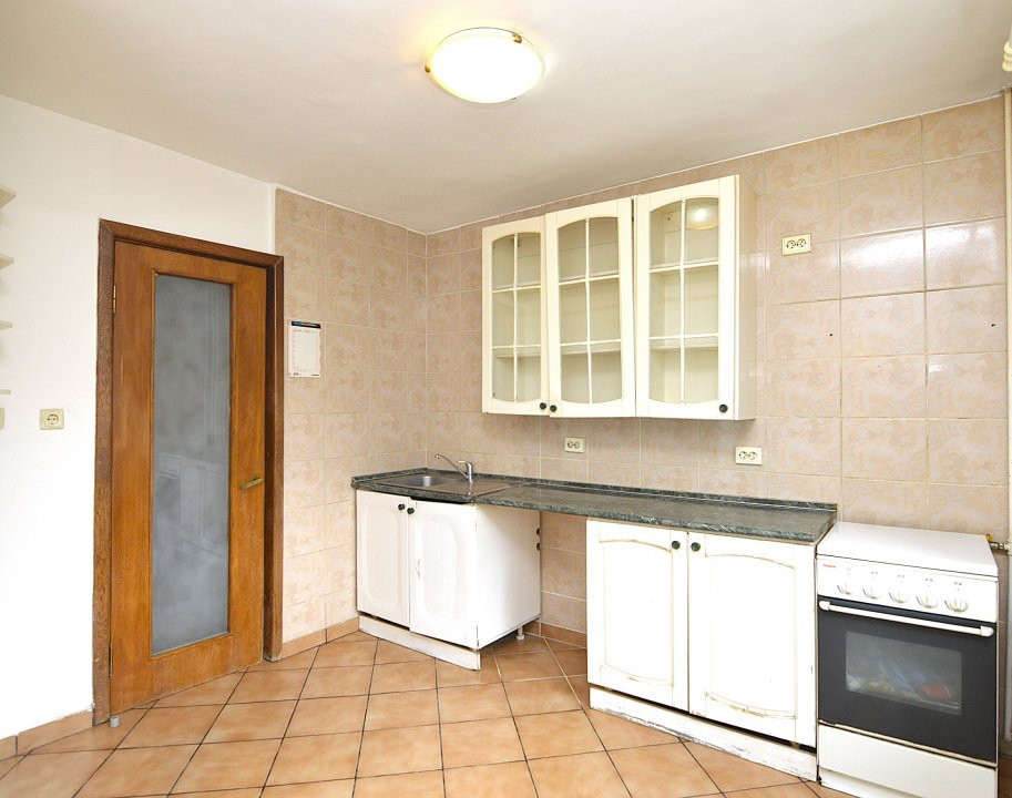 VANZARE APARTAMENT 3 CAMERE UNIRII – NERVA TRAIAN
