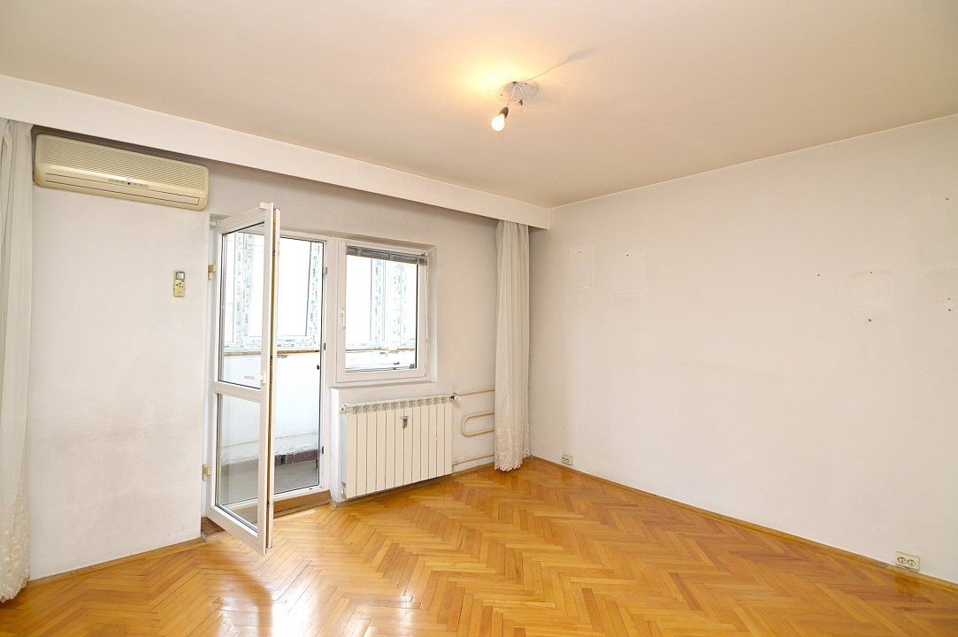 VANZARE APARTAMENT 3 CAMERE UNIRII – NERVA TRAIAN