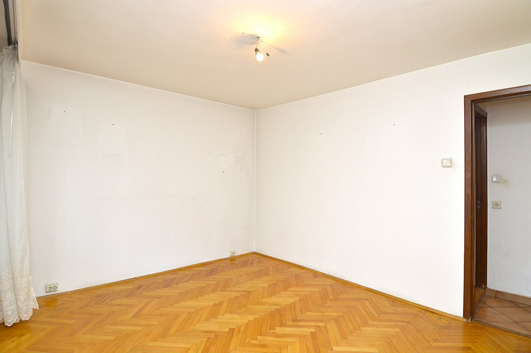 VANZARE APARTAMENT 3 CAMERE UNIRII – NERVA TRAIAN
