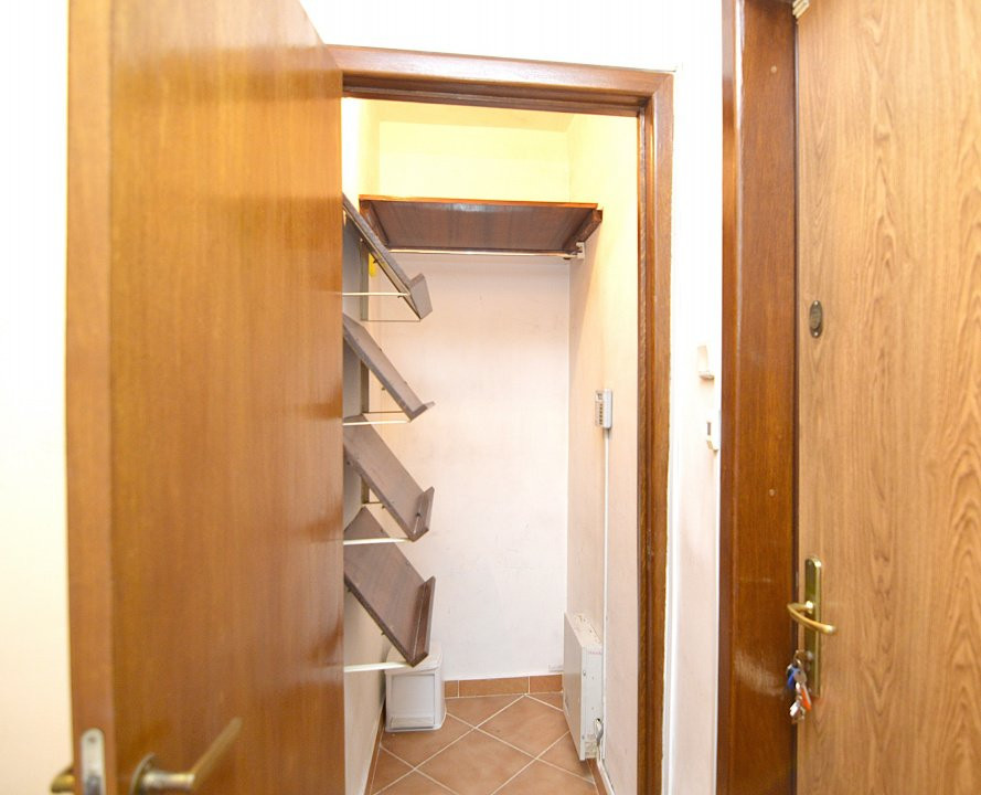 VANZARE APARTAMENT 3 CAMERE UNIRII – NERVA TRAIAN