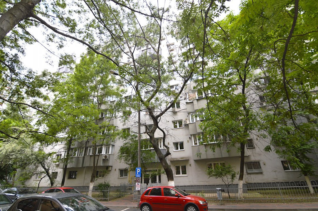 VANZARE APARTAMENT 3 CAMERE UNIRII – NERVA TRAIAN